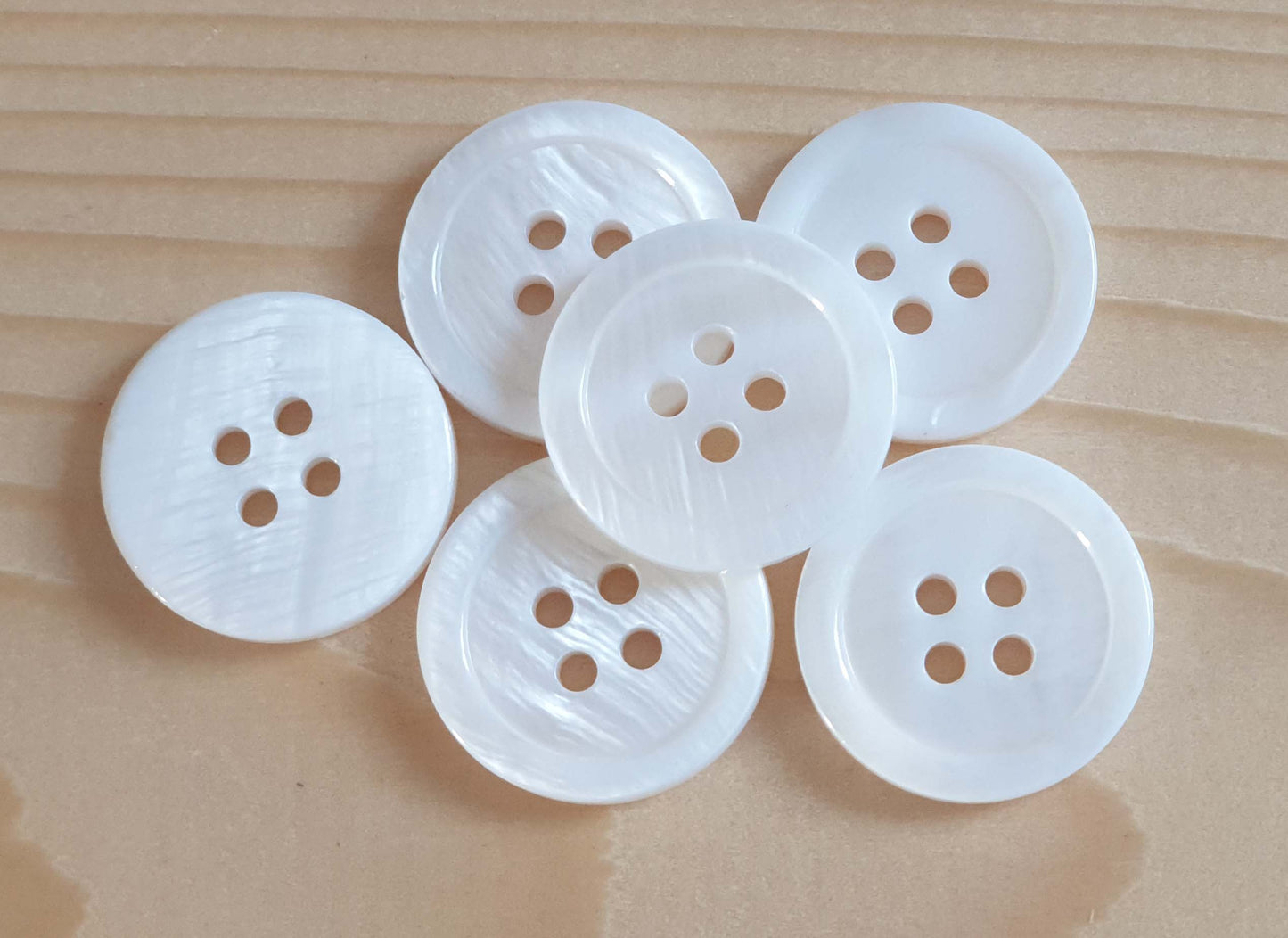 4-HOLE WHITE SEASHELL BUTTONS / 9-25mm / MOP Shell Buttons / Sewing Buttons