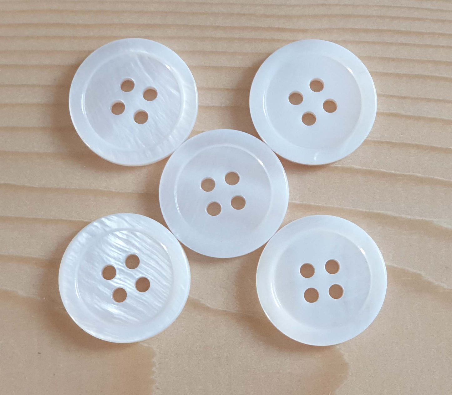 4-HOLE WHITE SEASHELL BUTTONS / 9-25mm / MOP Shell Buttons / Sewing Buttons