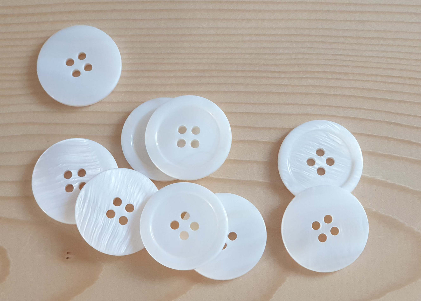 4-HOLE WHITE SEASHELL BUTTONS / 9-25mm / MOP Shell Buttons / Sewing Buttons