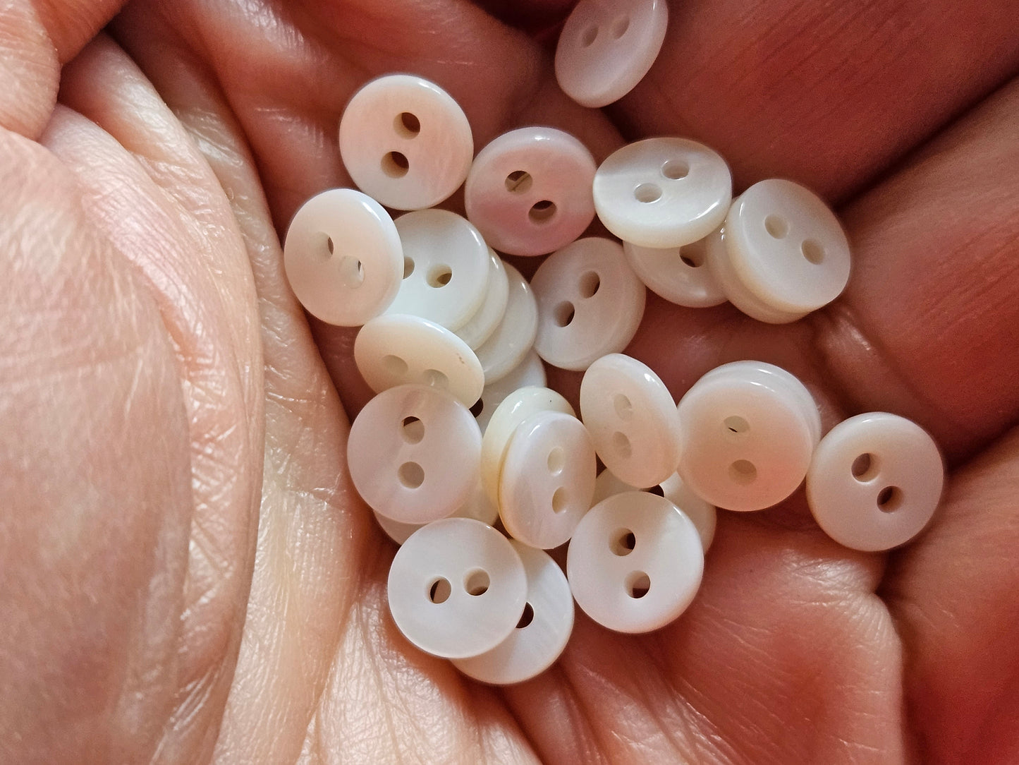 2-HOLE WHITE SEASHELL BUTTONS / 7mm Mini Buttons - 10 buttons / MOP Shell Buttons / Sewing Buttons