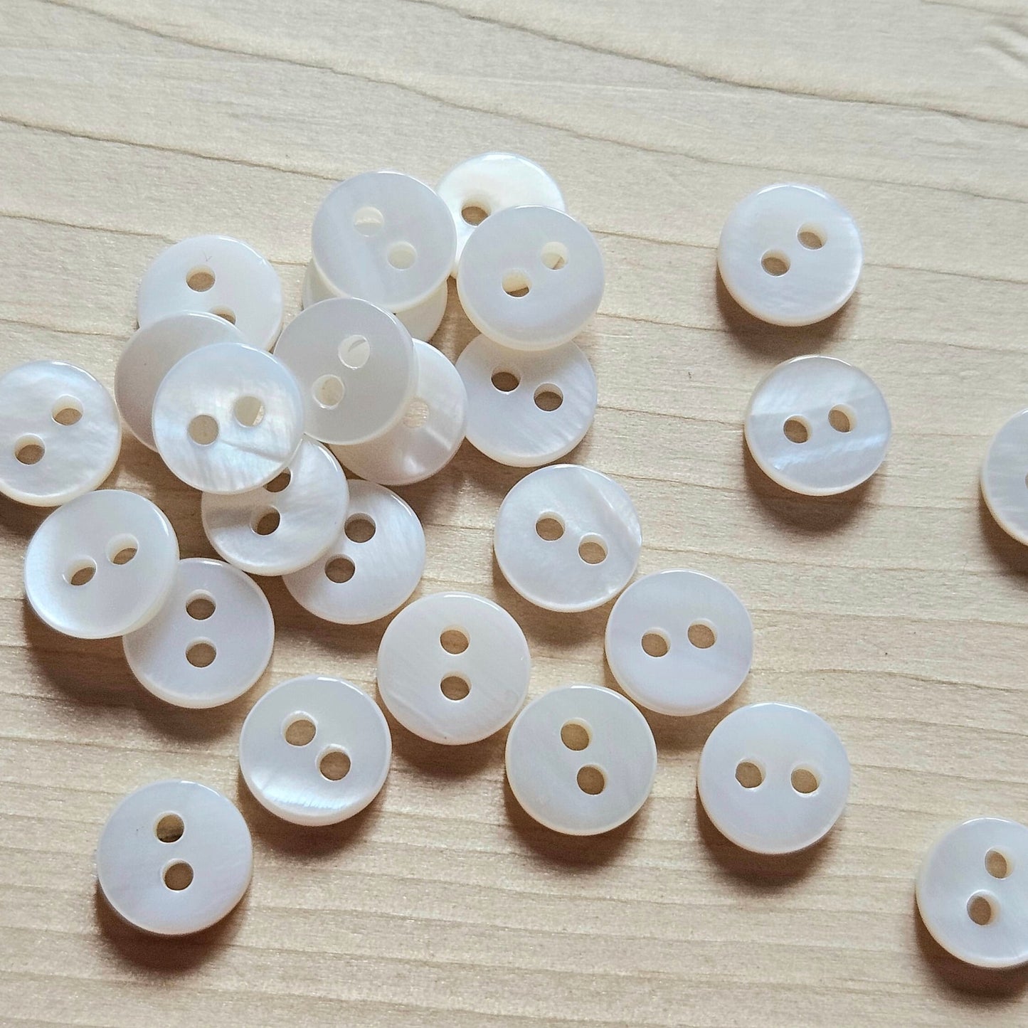 2-HOLE WHITE SEASHELL BUTTONS / 7mm Mini Buttons - 10 buttons / MOP Shell Buttons / Sewing Buttons