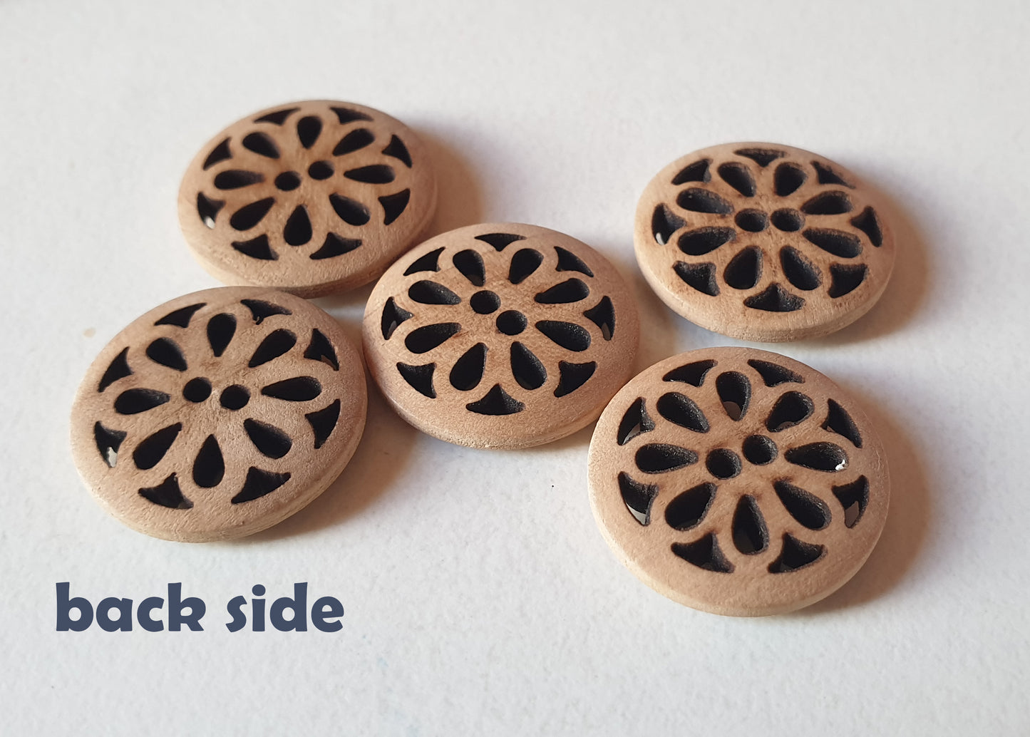 AVENS / 20mm - 6 buttons / Unvarnished Wooden Filigree Buttons / Sewing Buttons