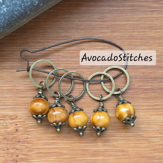 WOODEN WHISPER - 5 pieces / Knitting Crochet Stitch Markers / Notions