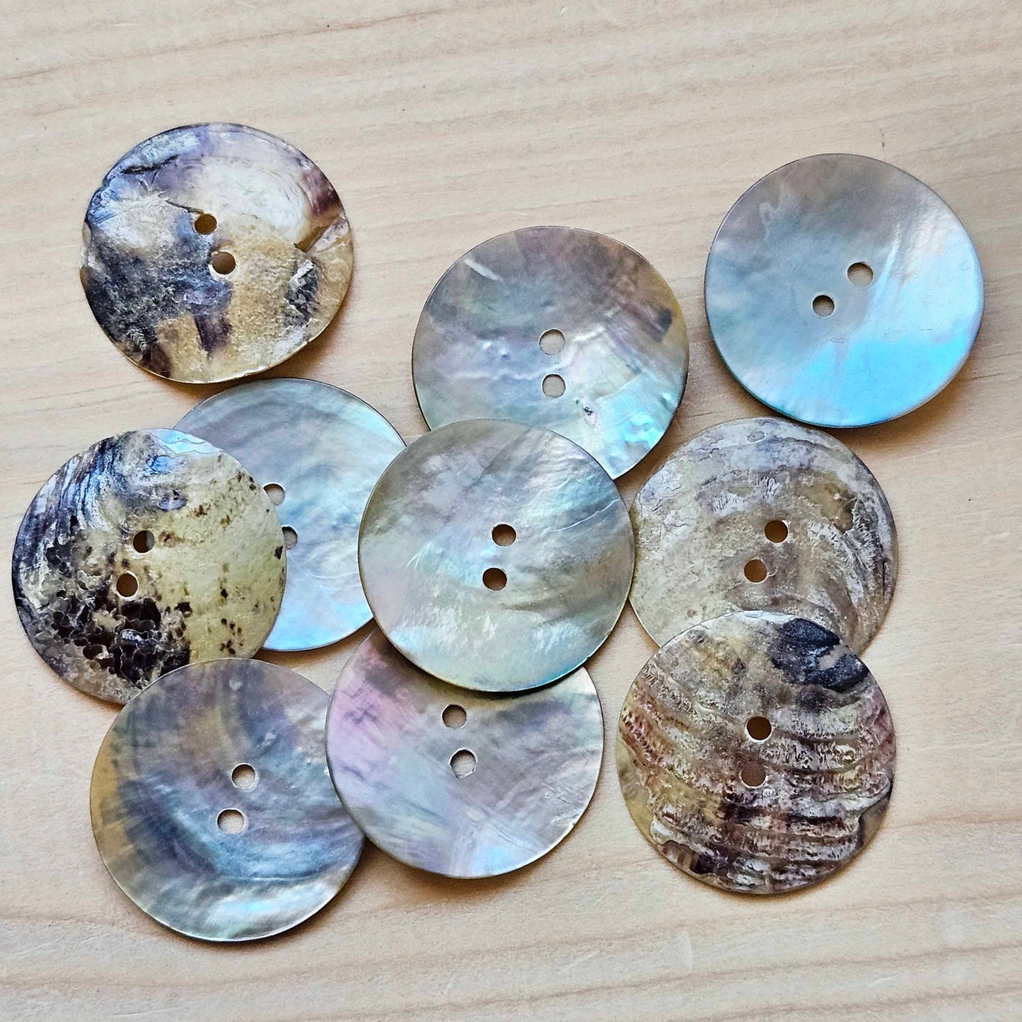 AKOYA SEASHELL Buttons / 15-25mm / MOP Shell Buttons / Sewing Buttons