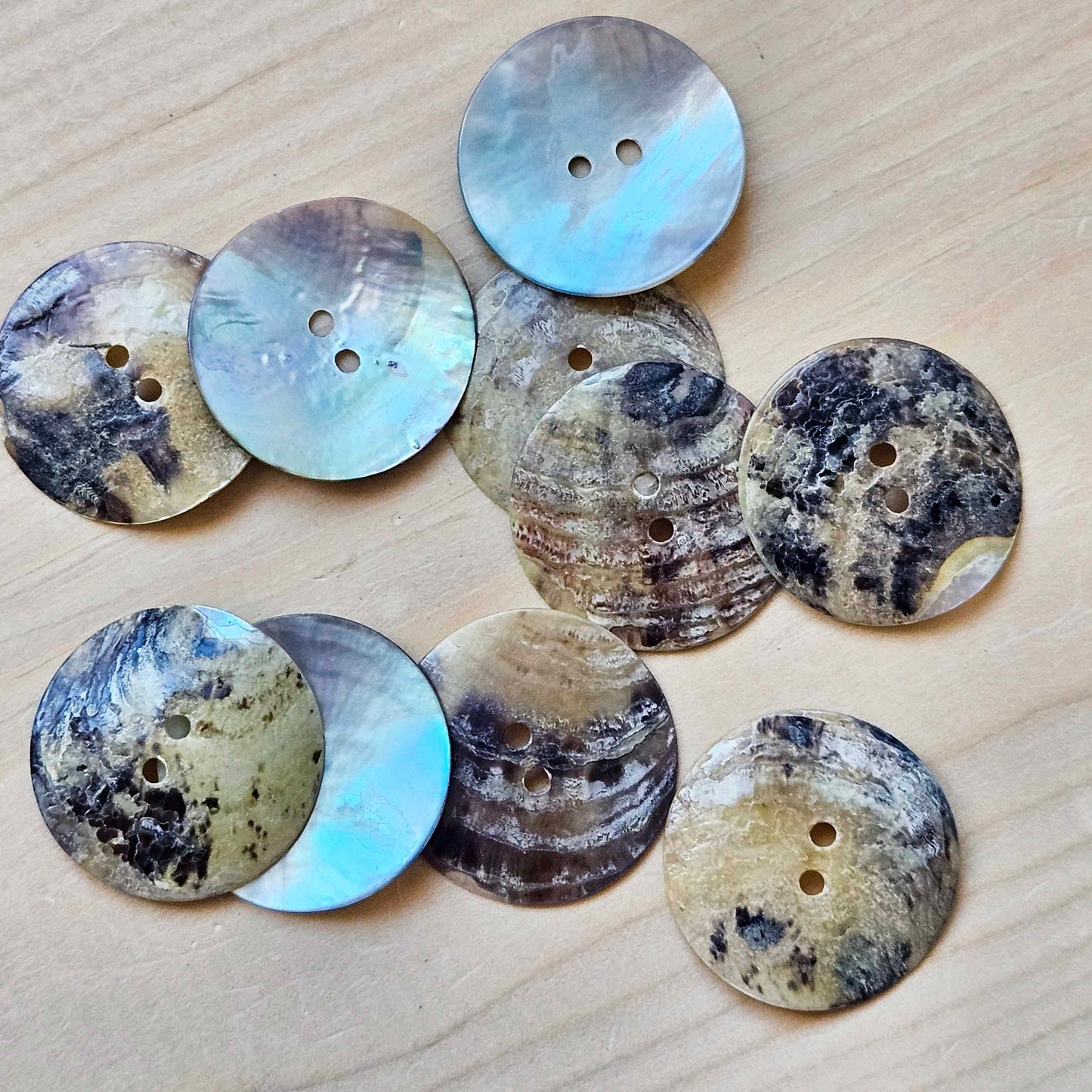 AKOYA SEASHELL Buttons / 15-25mm / MOP Shell Buttons / Sewing Buttons