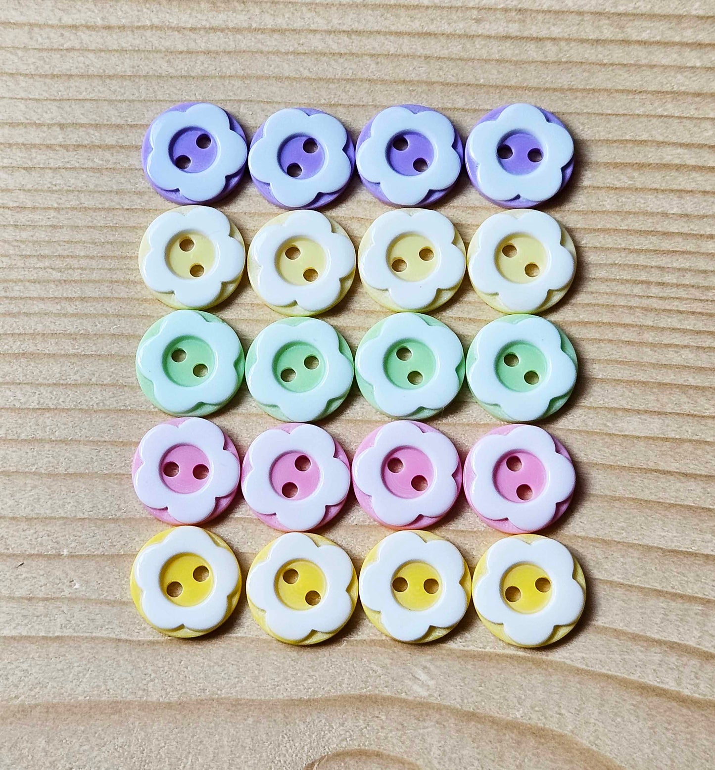 BABY DAISY RESIN / 12mm - 10 buttons / Kid Child Plastic Buttons / Sewing Buttons