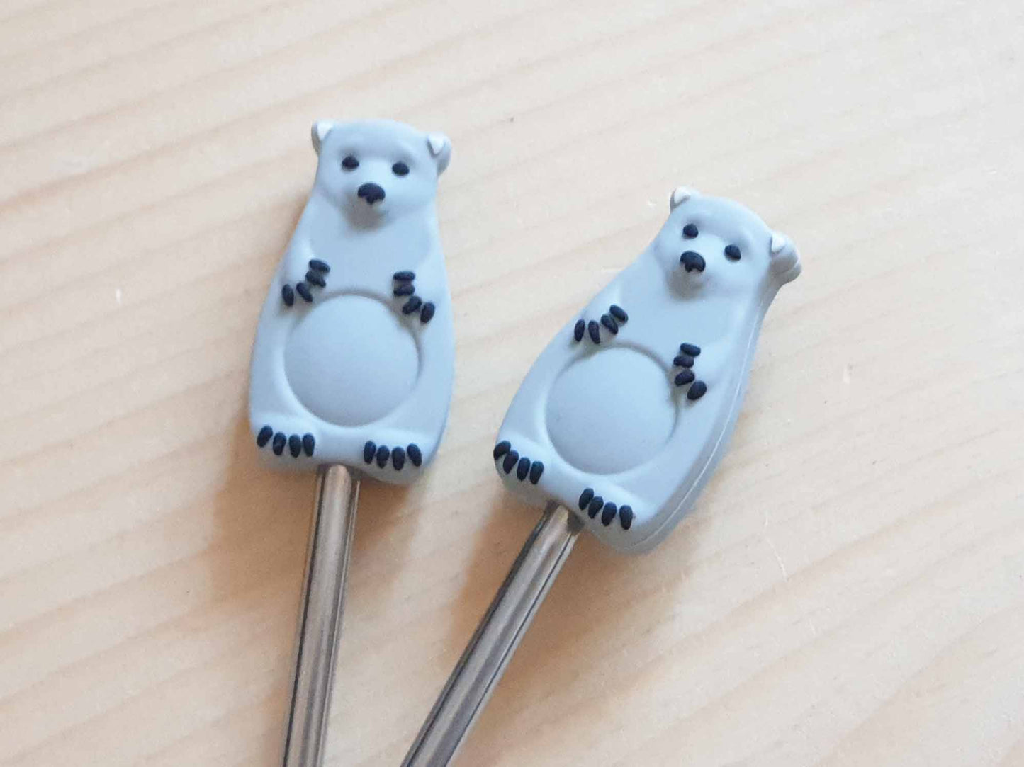 GREY BEAR STITCH STOPPERS / Knitting Needle Stoppers / Point Protection / Notions