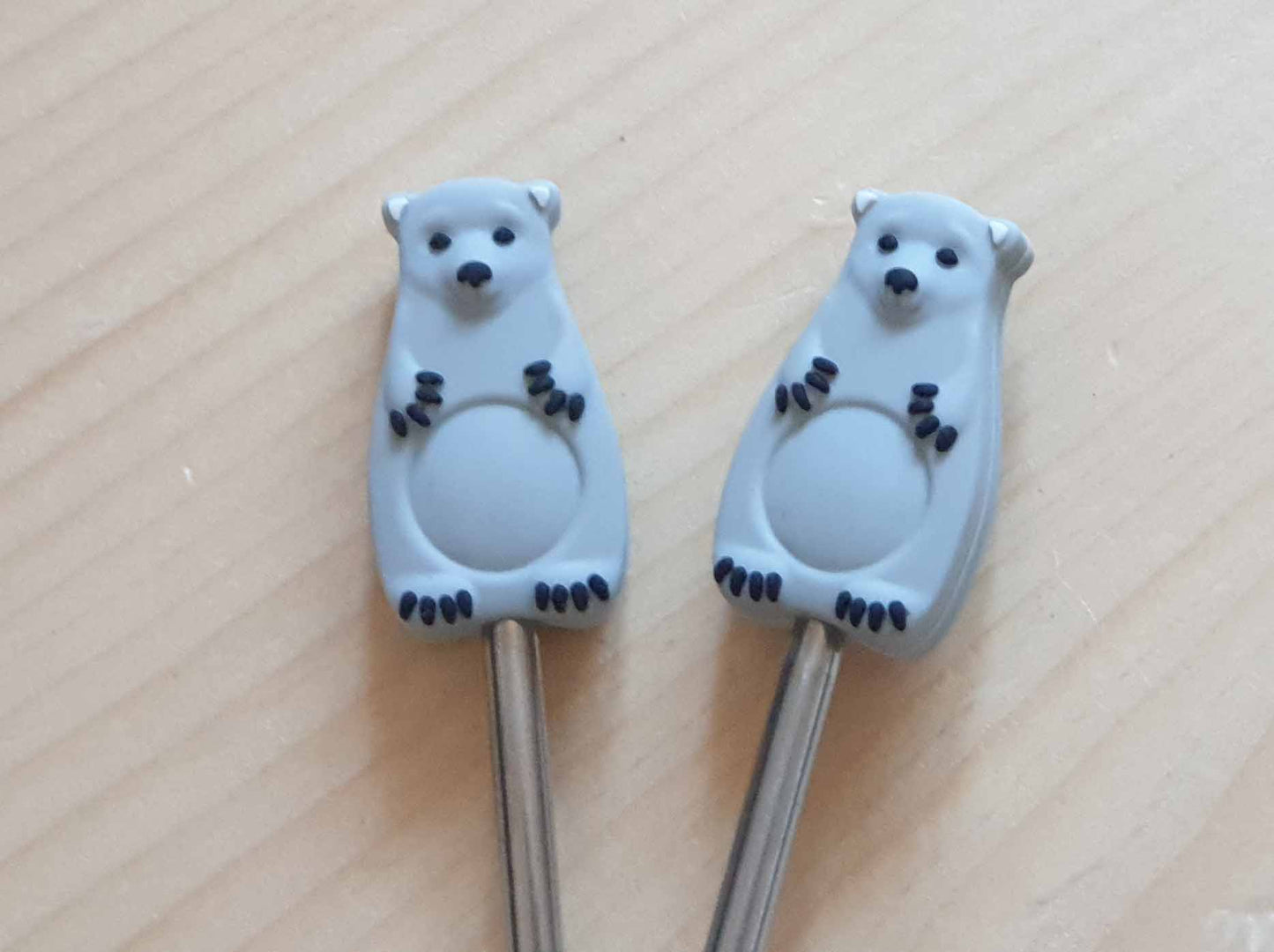 GREY BEAR STITCH STOPPERS / Knitting Needle Stoppers / Point Protection / Notions