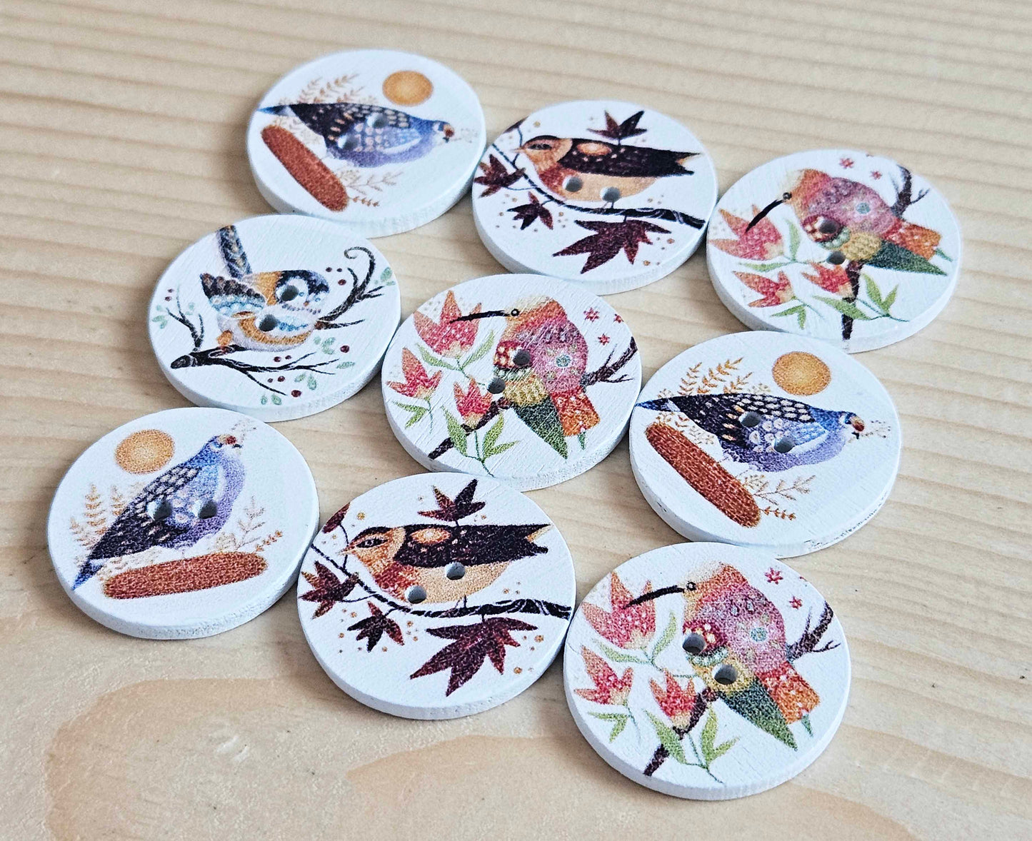 BIRDS / 25mm / Wooden Buttons / Sewing Buttons