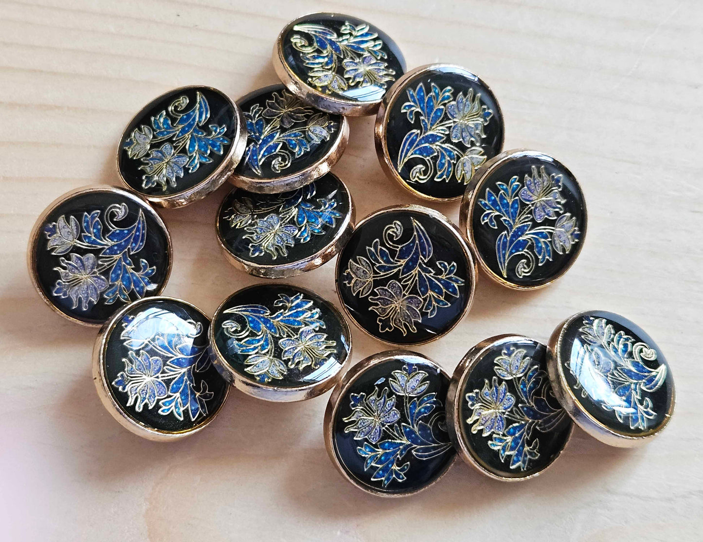 BOHO FLOWER / 18mm / Metal Shank Buttons / Sewing Buttons