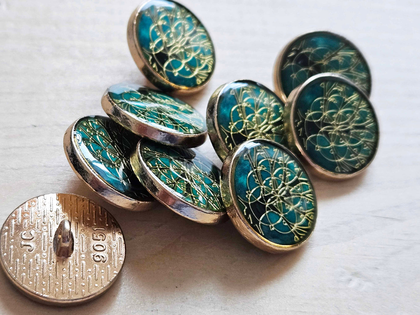 GOLDEN TREE / 18mm / Metal Shank Buttons / Sewing Buttons