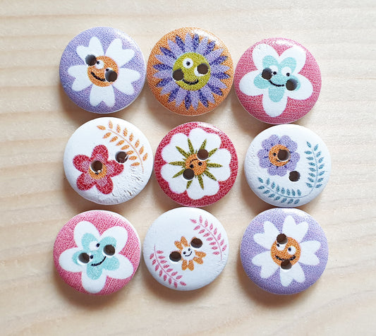 HAPPY FLOWERS / 15mm / Wooden Buttons / Sewing Buttons