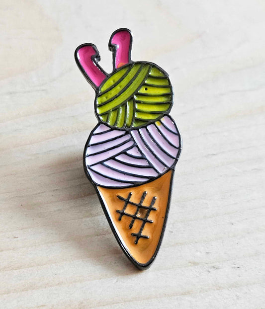 YARN ICECREAM / Knitter Pin / Hobby Brooches