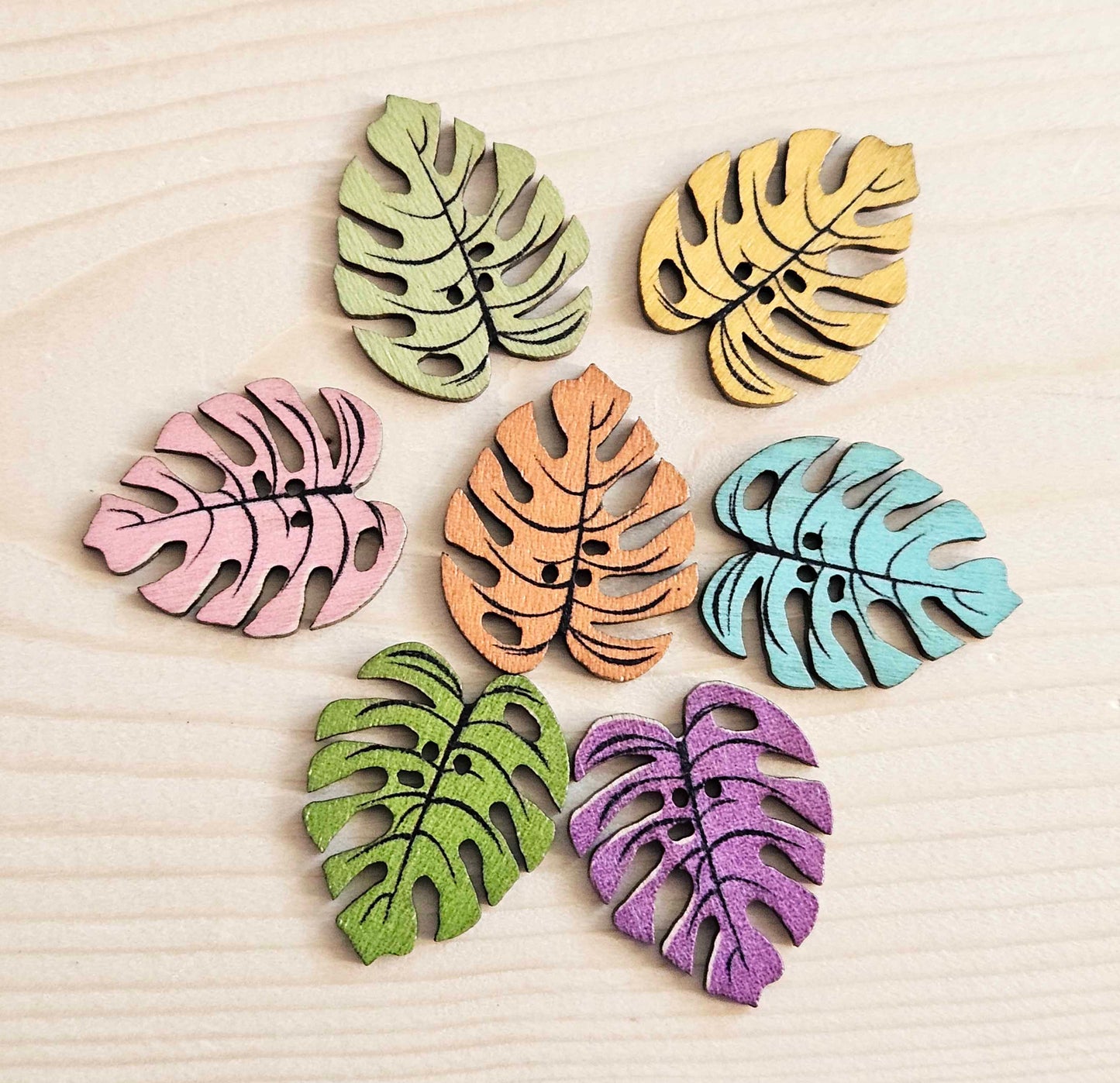 LEAF / 25*32mm / Wooden Buttons / Sewing Buttons