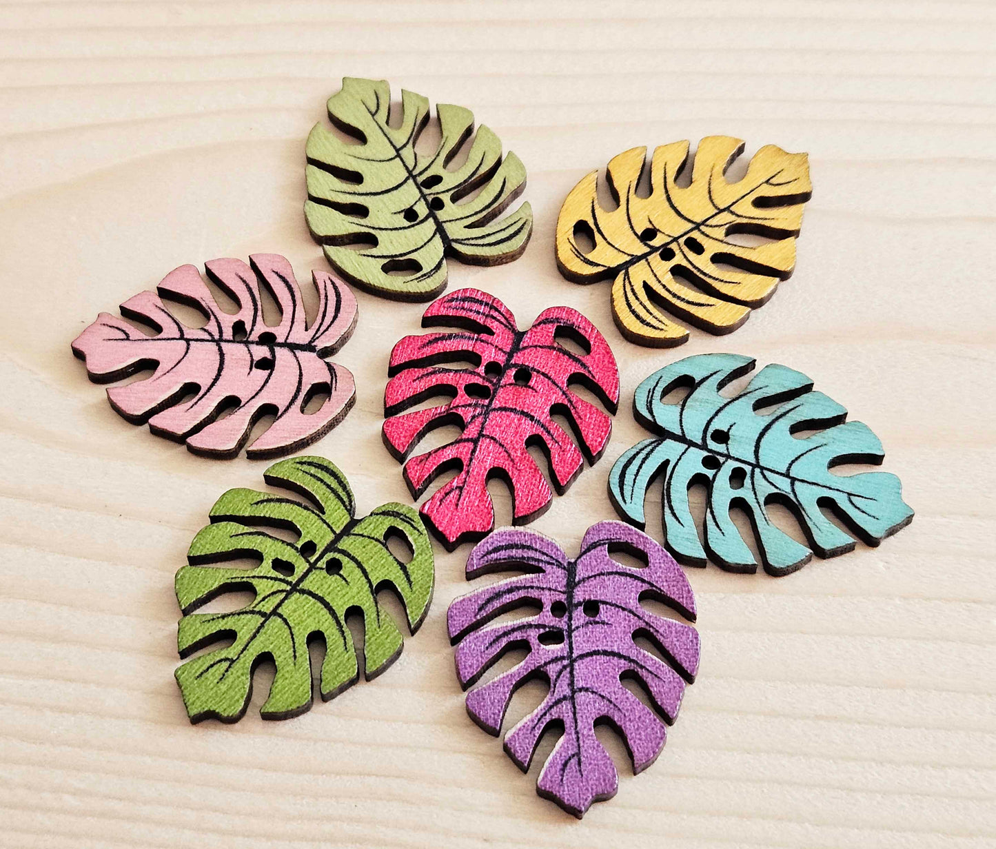 LEAF / 25*32mm / Wooden Buttons / Sewing Buttons