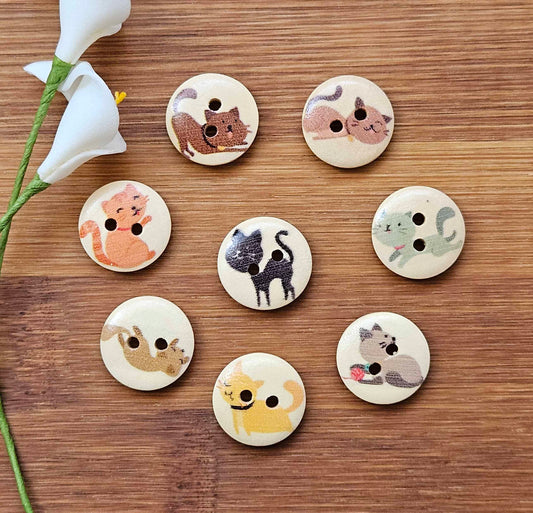 PLAYFUL CATS / Wooden Buttons / 15mm (Set of 8)