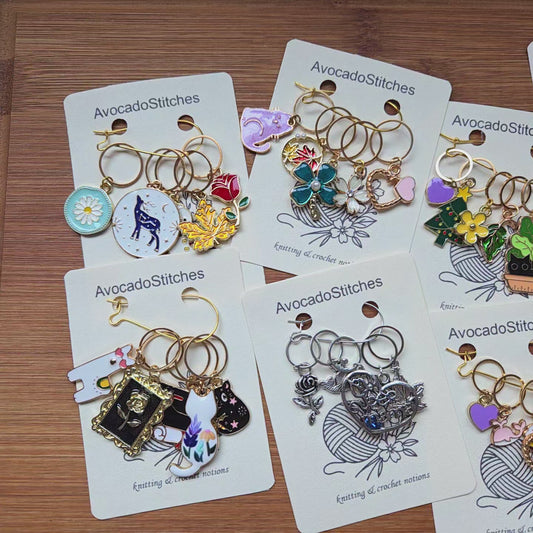 Mystery Stitch Marker / 10-Piece Sampler Pack / Knitting Crochet Notions