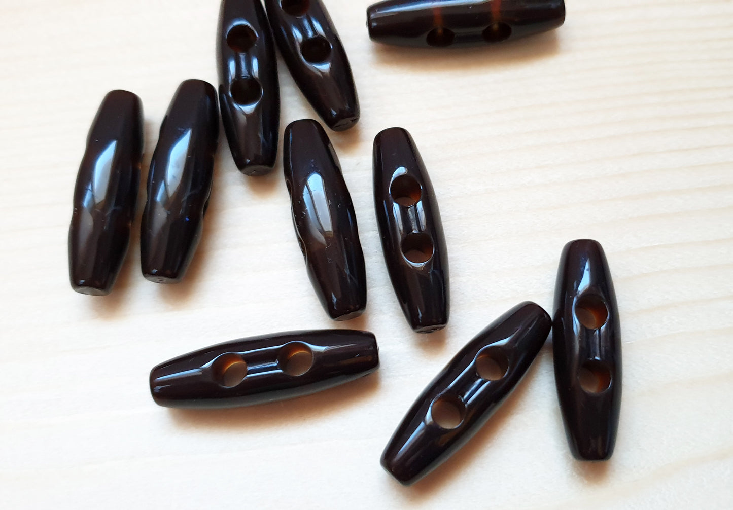 RESIN TOGGLE DARK BROWN / 30-52mm / Resin Buttons / Sewing Buttons