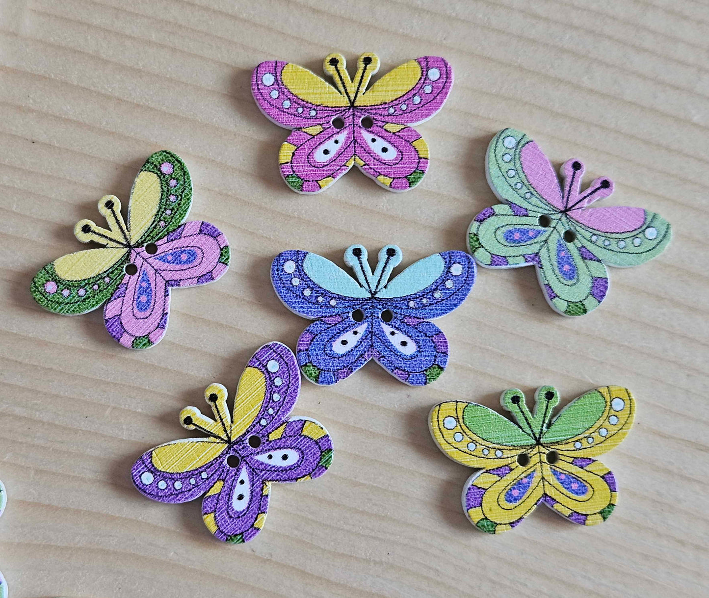 Clearance // SWALLOWTAIL BUTTERFLY / Wooden Buttons (Set of 8)