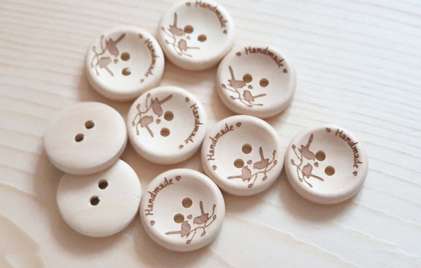 AvoDesigns HANDMADE BIRD LOVERS / 20mm - 6 buttons / Wooden Buttons / Unvarnished Buttons / Sewing Buttons